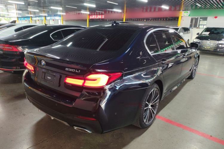 Used BMW 5 Series 2022 Restyled 530Li Leading Edition M Sport Package
