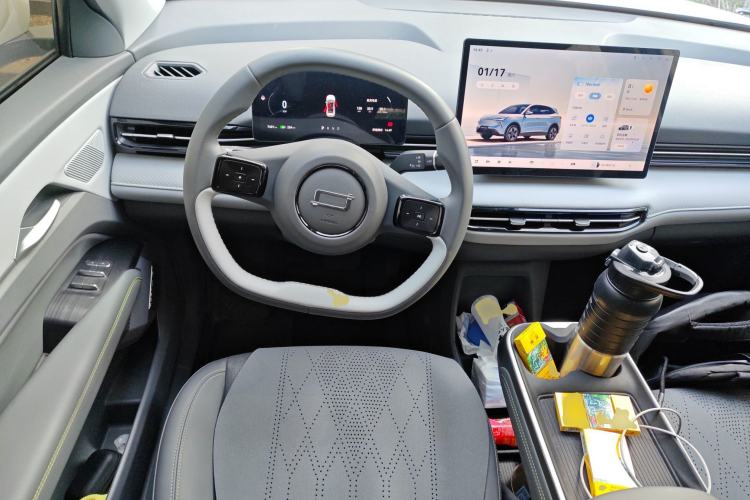 Used Bestune Yueyi 03 2025 445km Joyful Edition
