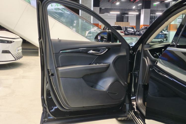 Used Buick Envision 2022 Encore S 552T Two-Wheel-Drive Luxury Model
