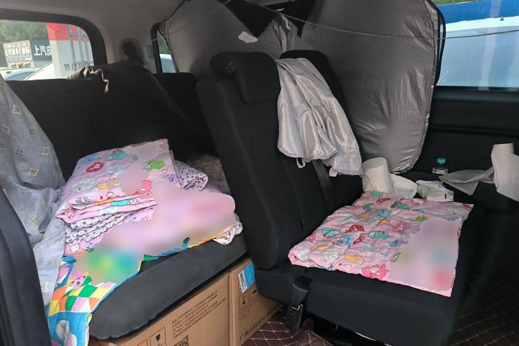 Used JAC Refine M3 2025 PLUS 1.8L Manual Classic Edition 7 Seats