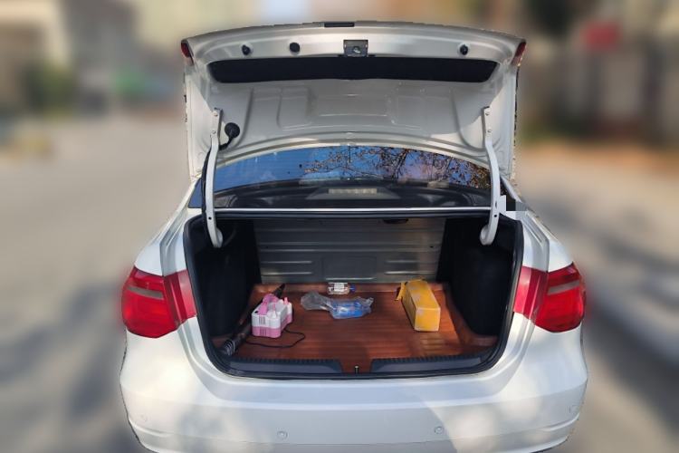 Used Volkswagen Jetta 2013 1.6L Manual Fashion Edition