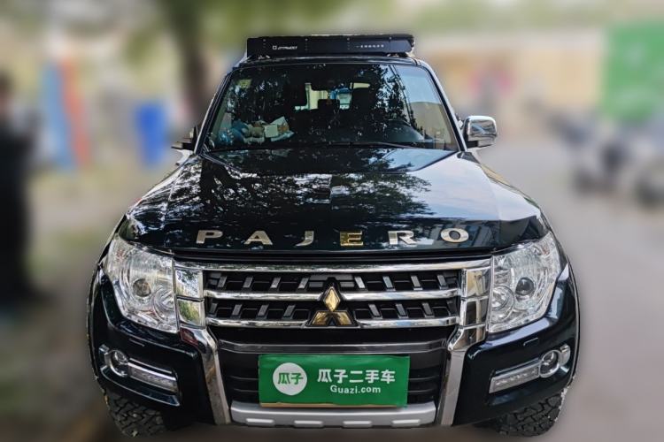 Used Mitsubishi Pajero 2018 3.0L Automatic Luxury Edition Front