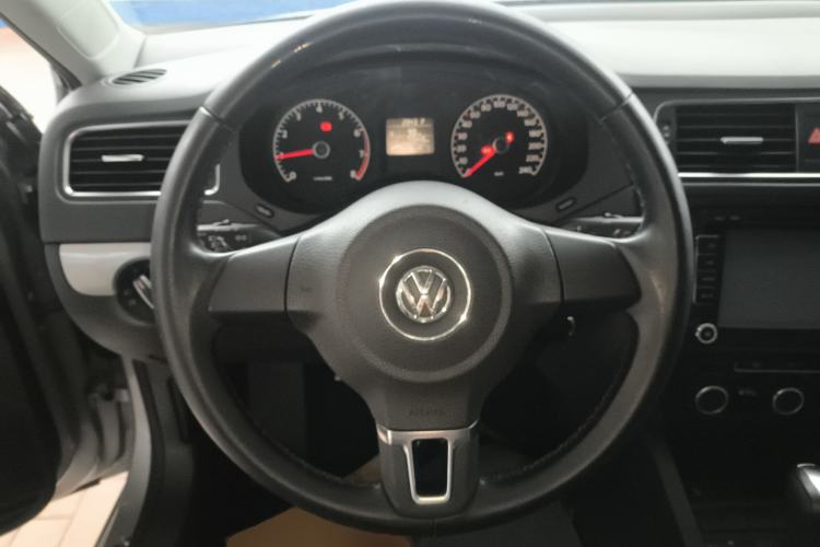 Used Volkswagen Sagitar 2014 Revised Version 1.6L Automatic Leading Edition
