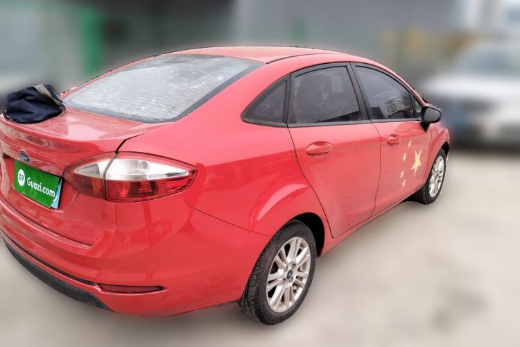 Used Ford Fiesta 2013 Sedan 1.5L Manual Fashion Edition
