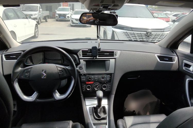 Used DS 5LS 2014 1.6T Luxury Edition THP160
