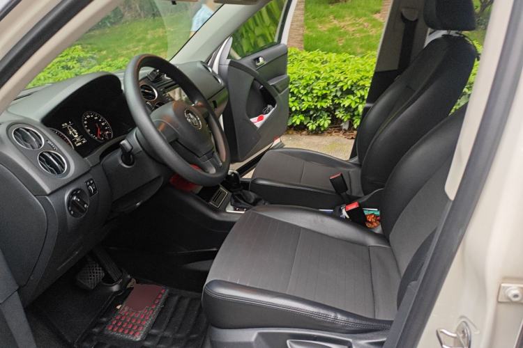 Used Volkswagen Tiguan 2015 1.8TSI Automatic Two-Wheel Drive Trend Edition Left Front Seat