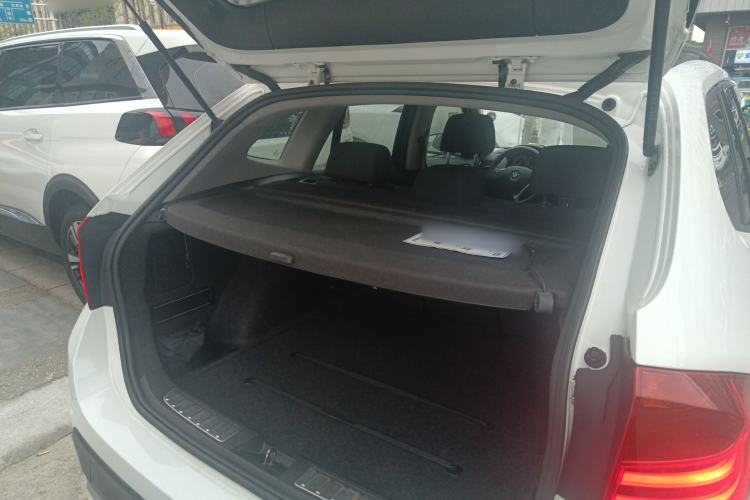 Used BMW X1 2014 sDrive18i Fashion Model Trunk