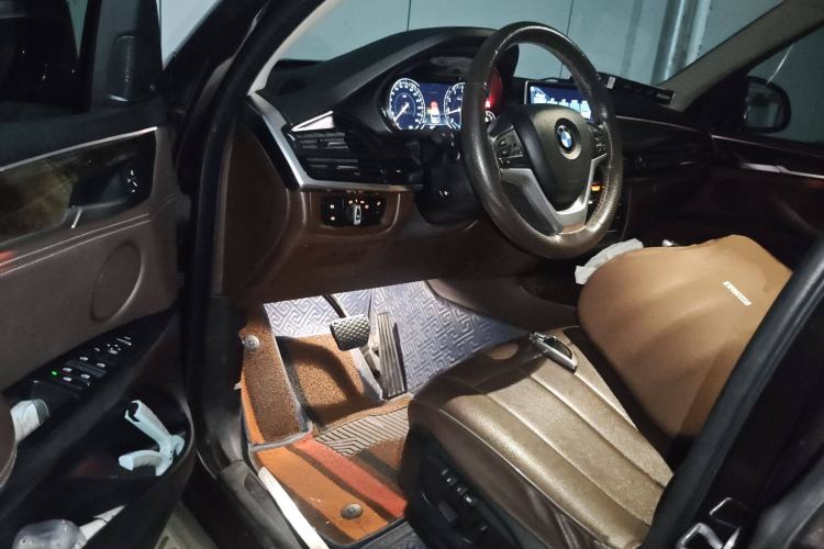 Used BMW X5 2017 xDrive28i
