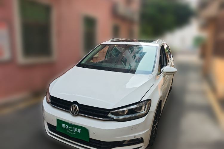 Used Volkswagen Touran 2016 Volkswagen Touran L 280TSI DSG Luxury Edition