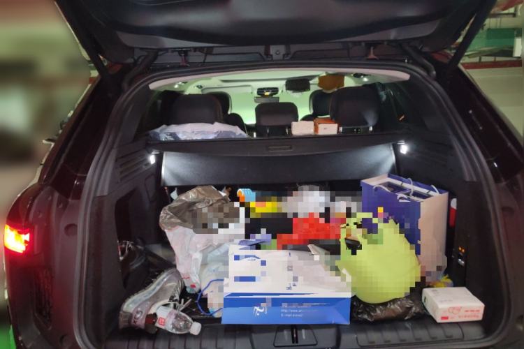 Used Land Rover Range Sport 2023 400PS Dynamic SE Trunk