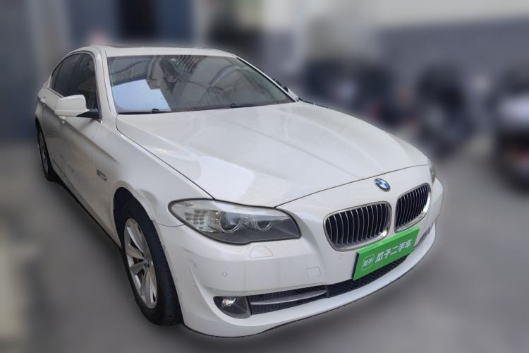 Used BMW 5 Series 2013 525Li Luxury Model Front Right 45 Deg