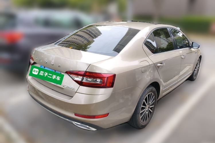 Used Skoda Octavia 2019 TSI230 DSG SmartDrive Luxury Edition China VI