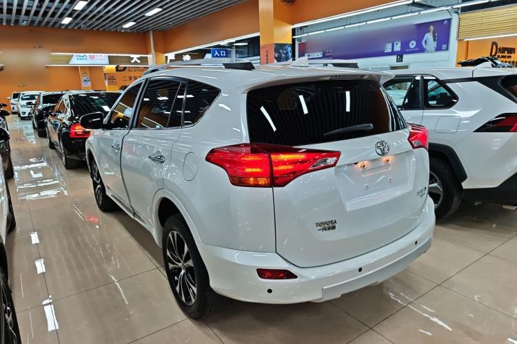 Used Toyota RAV4 2015 2.5L Automatic 4x4 Elite Edition