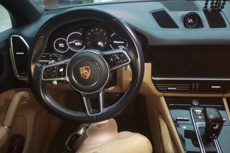 Used Porsche Cayenne 2019 Cayenne 3.0T Steering Wheel