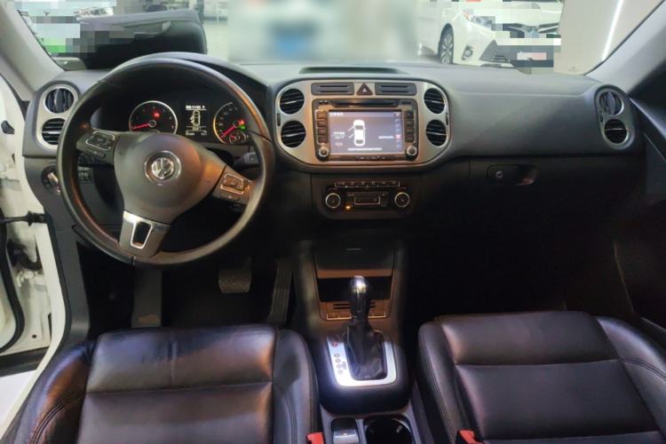 Used Volkswagen Tiguan 2012 1.8TSI Automatic Two-Wheel Drive Elite Edition Center Console
