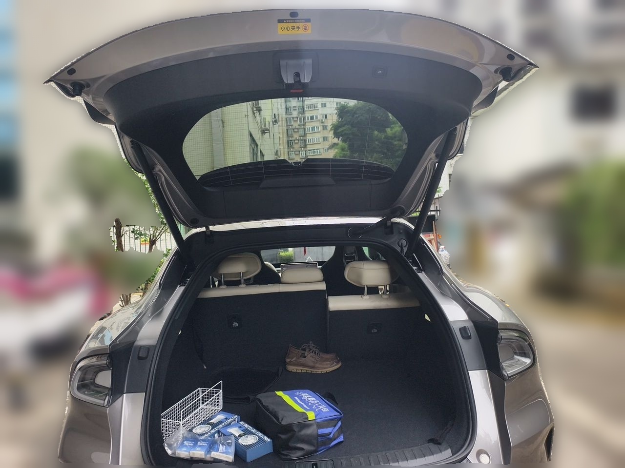 Xiaomi Auto YU7 2025 Ultra-Long Range All-Wheel Drive Pro Version — снимка 16