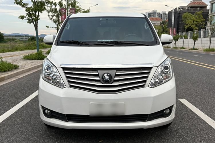 Used FORTHING Lingzhi PLUS 2021 Travel Edition 2.0L Manual Luxury Version 9 Seats