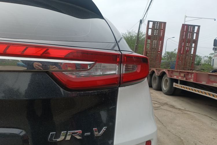 Used Honda UR-V 2017 240TURBO Two-Wheel Drive Classic Edition China VI Right Rear Taillight