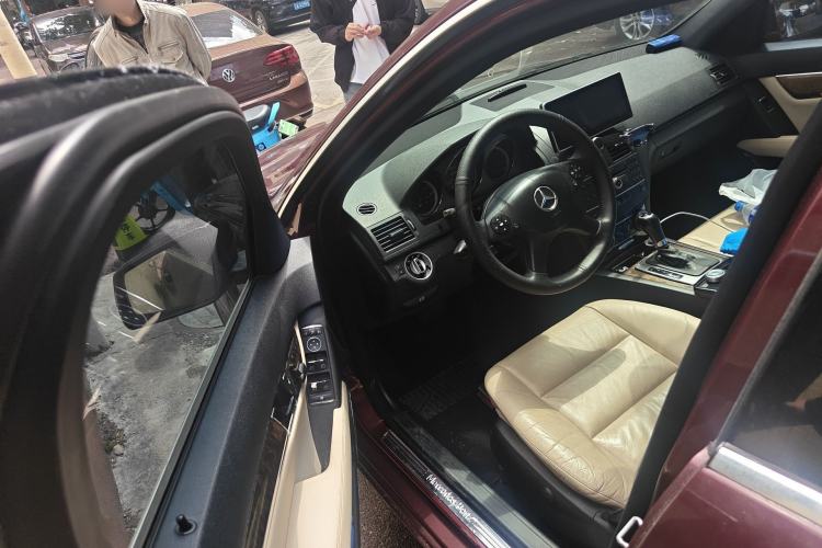 Used Mercedes-Benz C-Class 2010 C 200 CGI Fashion Model