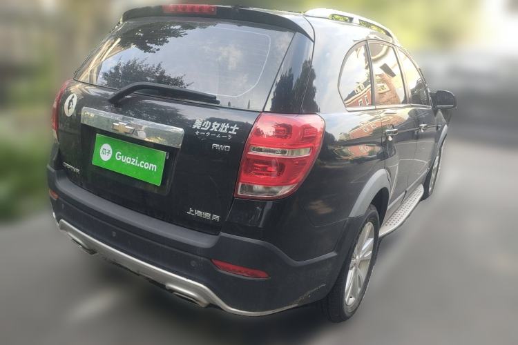 Used Chevrolet Captiva 2015 2.4L 4x4 Flagship Edition 7-Seater
