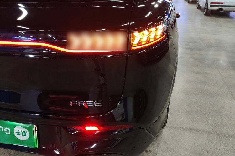 Used VOYAH FREE 2025 318 318 km Rear-Drive Touring Edition