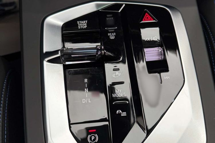 Used BMW 2 Series 2025 225L M Sport Night Edition Package Gear Lever