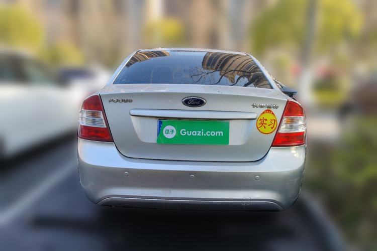 Used Ford Focus 2011 Sedan 1.8L Automatic Fashion Edition