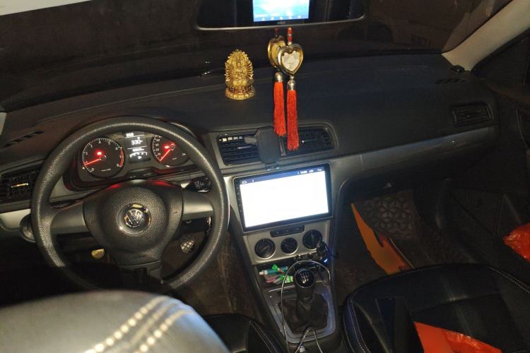 Used Volkswagen Lavida 2013 Revised Classic 1.6L Manual Fashion Edition
