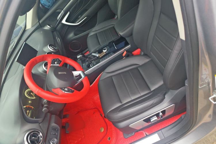 Used Wey VV7 2017 2.0T Ultra-Luxury Version
