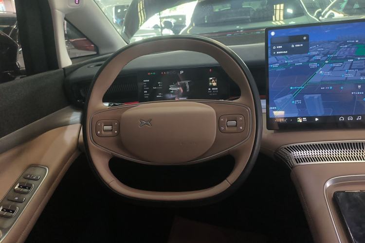 Used XPeng X9 2024 702 Ultra-Long Range Pro Steering Wheel