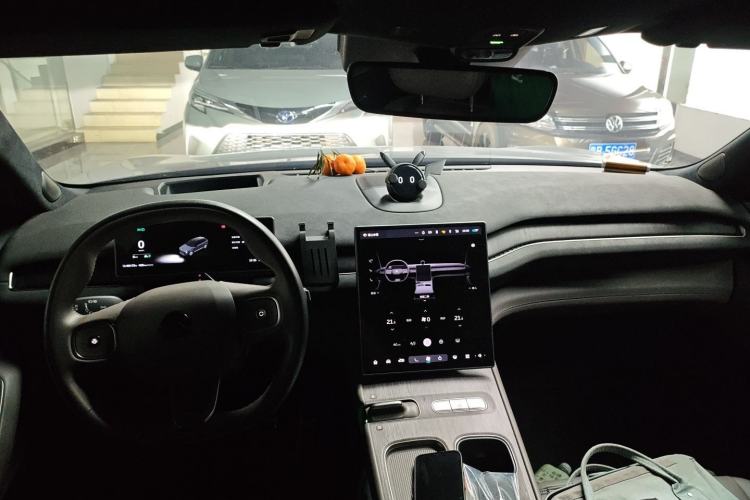 Used Nio ES7 2022 100 kWh Center Console