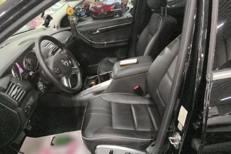 Used Mercedes-Benz R-Class 2017 R 320 4MATIC Business Edition Prestige Model
