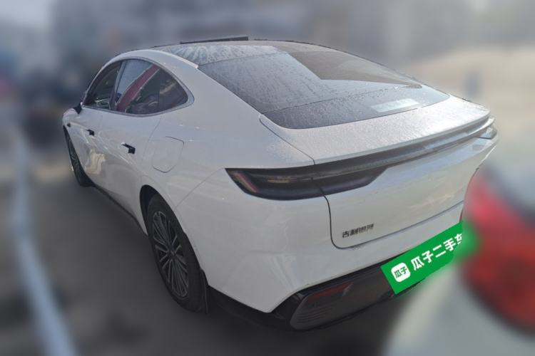 Used Geely Galaxy 8 2025 130km EM-i Prestige Edition Rear Left 45 Deg