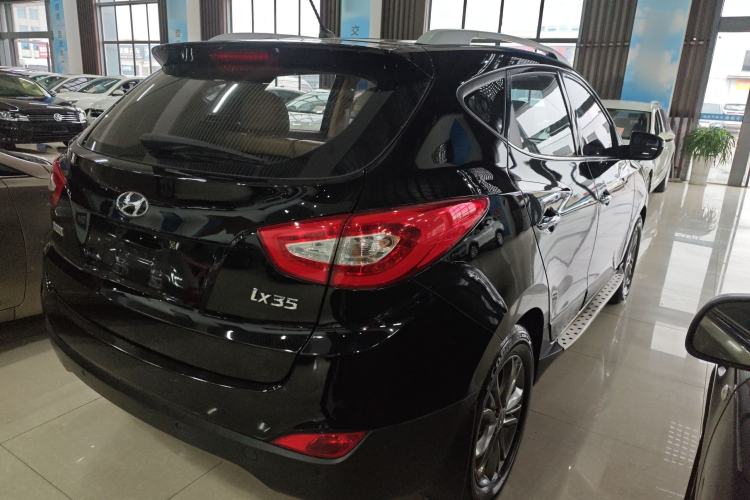 Used Hyundai ix35 2015 2.0L Automatic 2WD Smart Version China V Standard Rear Right 45 Deg