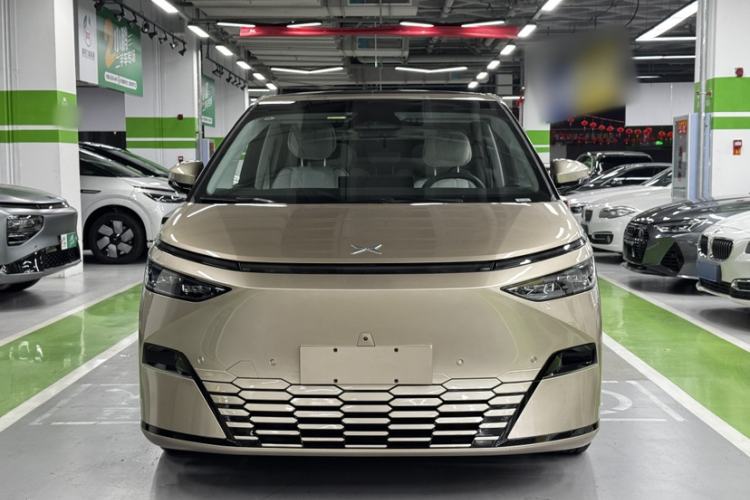 Used XPeng X9 2024 702 Ultra-Long Range Pro