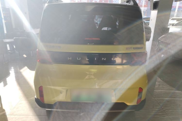 Used Wuling Hongguang MINIEV 2022 GAMEBOY 200km Gaming Edition with Lithium Iron Phosphate
