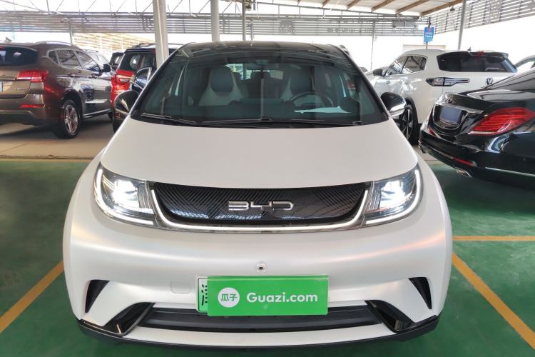 Used BYD Dolphin 2023 420 km Fashion Edition
