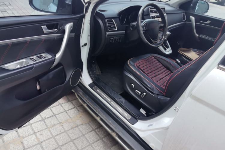 Used Haval H6 2015 Sport Edition 1.5T Automatic Two-Wheel Drive Luxury Model
