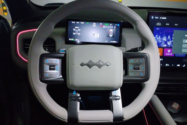 Used Formula Leopard Titanium 3 2025 501KM All-Wheel Drive Intelligent Driving Ultra Version
