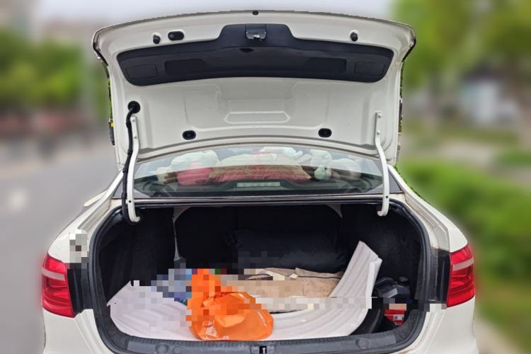 Used Volkswagen Lavida 2013 Restyled Classic 1.6L Automatic Comfort Edition Trunk