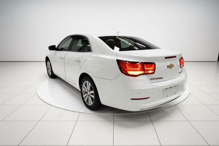 Used Chevrolet Malibu 2016 1.6T Automatic Luxury Edition Exterior 2