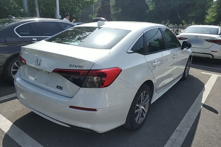 Used Honda Civic 2023 240TURBO CVT Dynamic · Center Stage Special Edition