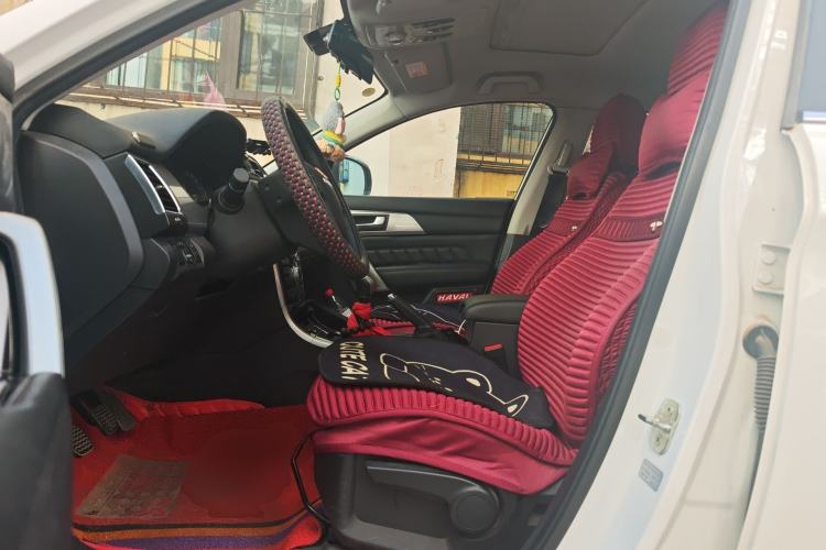 Used Haval H2 2016 Red-Label 1.5T Manual Two-Wheel Drive Luxury Model
