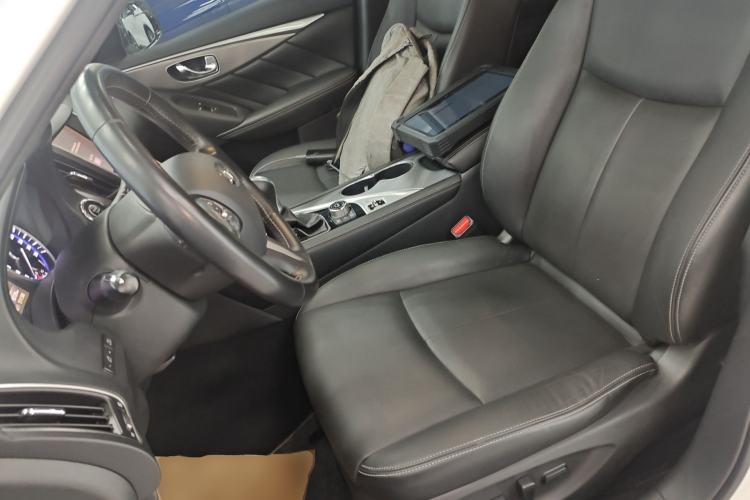 Used Infiniti Q50L 2016 2.0T Ambition Edition
