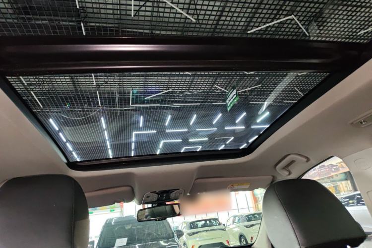 Used GAC Trumpchi GS8 2017 320T Two-Wheel Drive Luxury Smart Connectivity Version (7 Seats) Headliner