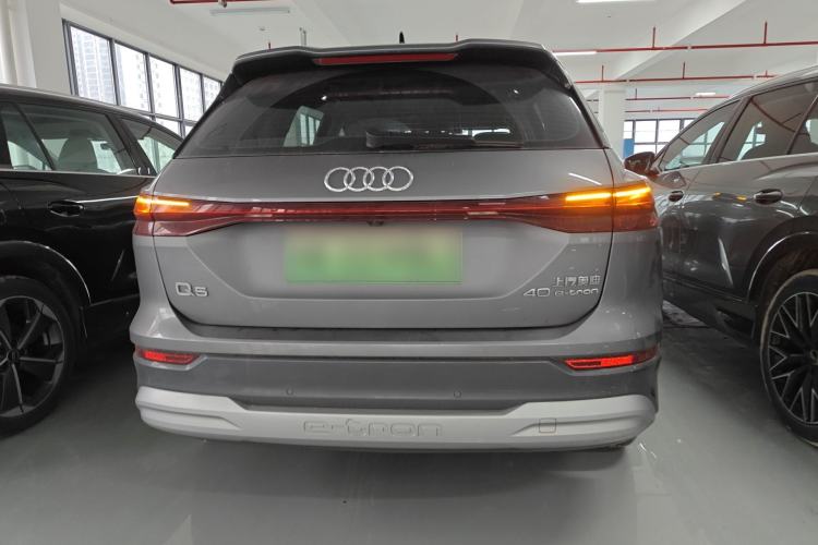 Used Audi Q5 e-tron 2023 40 e-tron Starry Edition Mecha Kit