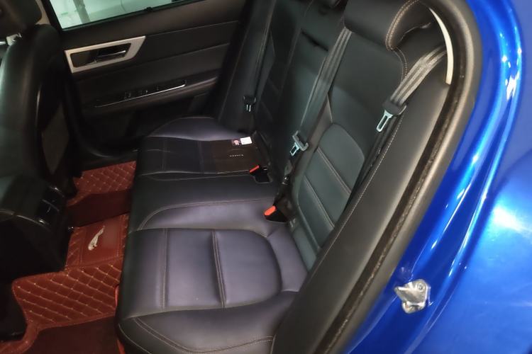 Used Jaguar XEL 2018 2.0T 200 PS Luxury Edition Left Rear Seat