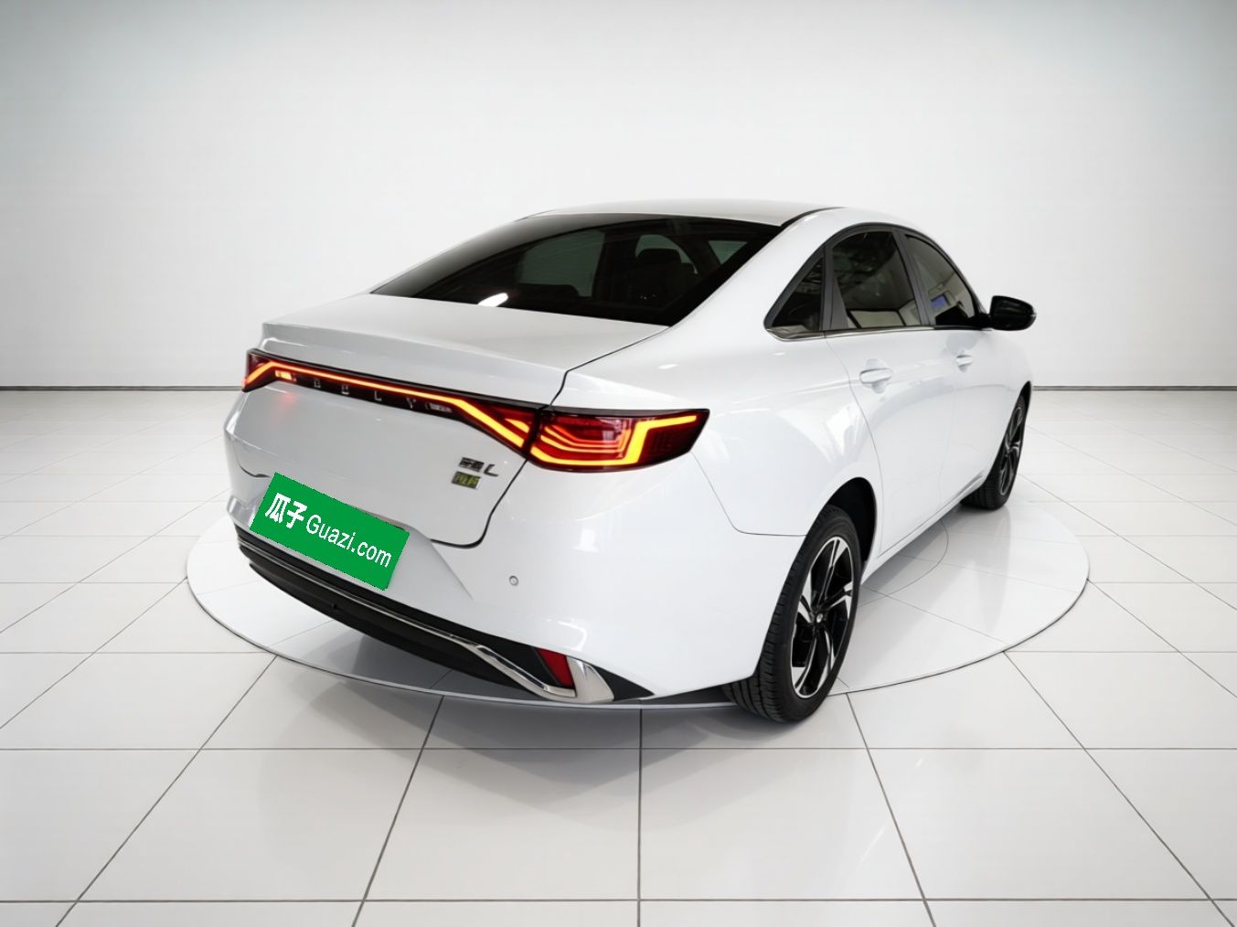 Geely Auto Emgrand L HiP 2022 1.5TD-DHT Pro 100KM Super Swift — снимка 6