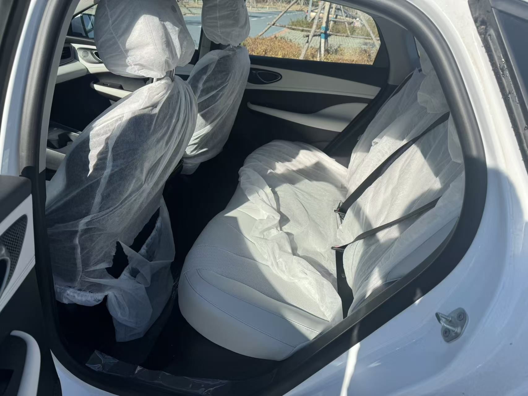 BYD Seal 05 DM-i 2026 DM-i 128KM Luxury Edition — снимка 20