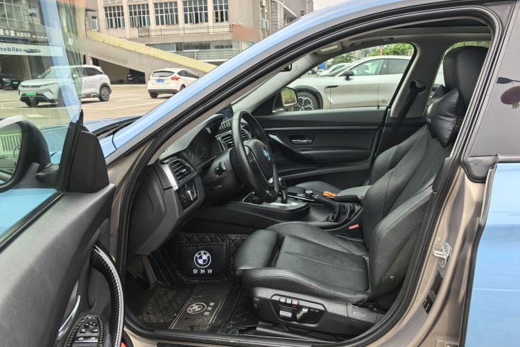 Used BMW 3 Series GT 2018 320i Sport Edition
